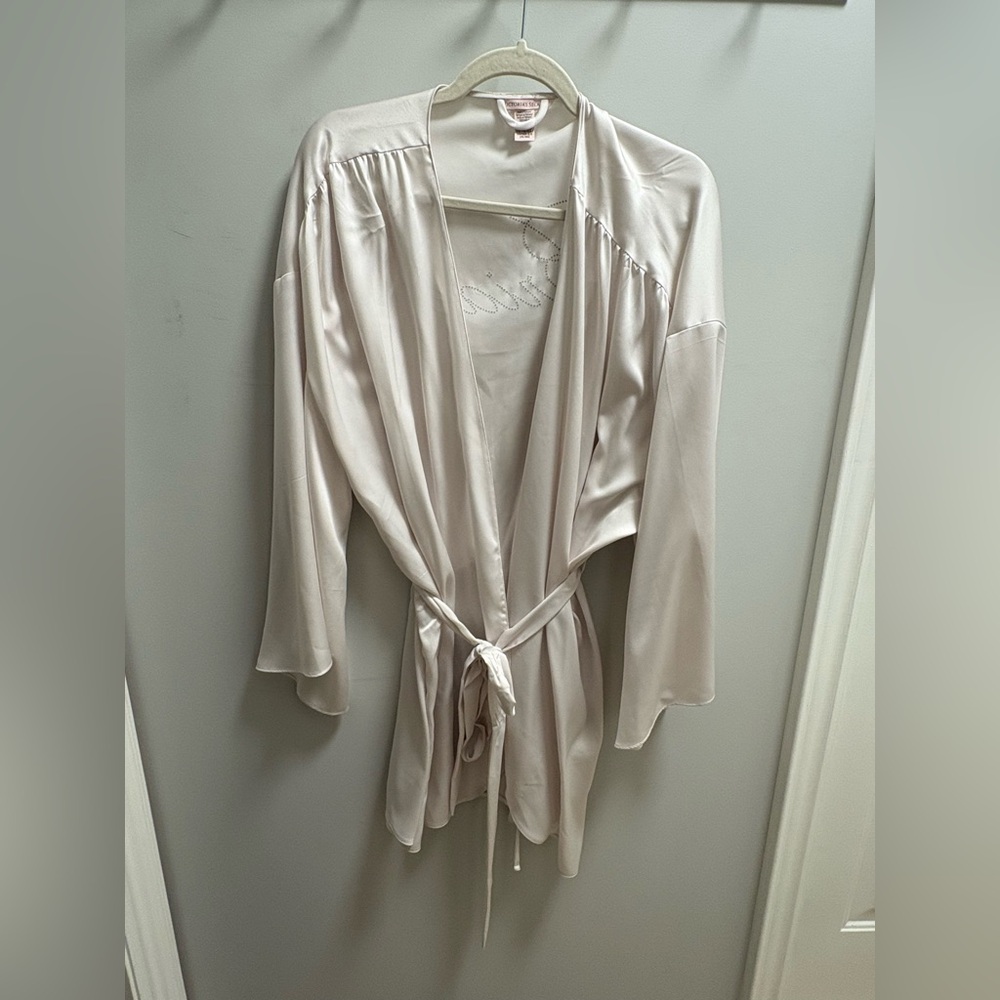 Victoria's Secret Cream Satin Bride robe - Picture 5 of 8